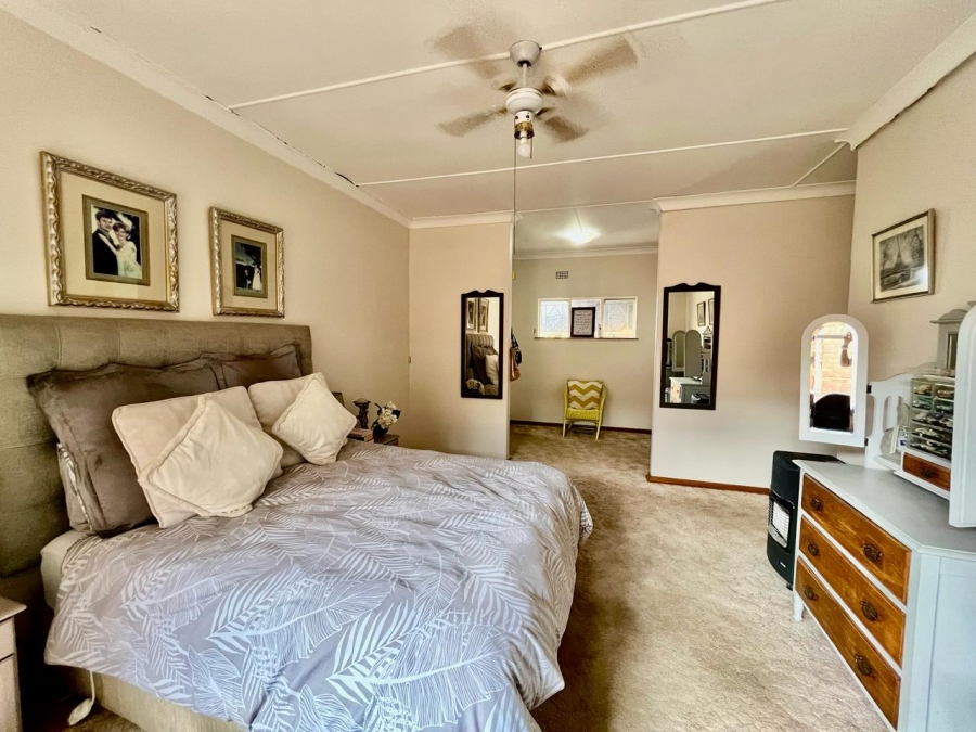 4 Bedroom Property for Sale in Monument Heights Northern Cape